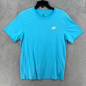 The Nike Tee Baby Blue Short Sleeve T-Shirt Men’s Sz‎ Medium